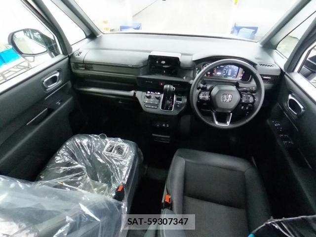Honda e 2026-08 8813030-2