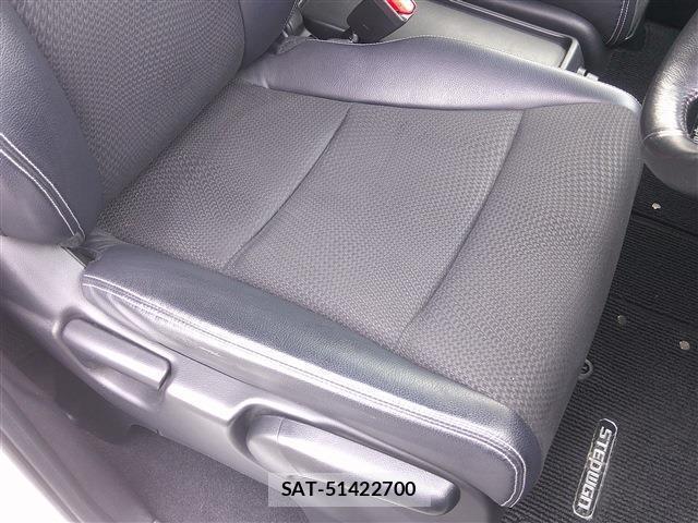 Honda e 2013-02 8813089-17