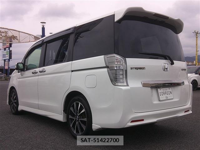 Honda e 2013-02 8813089-7