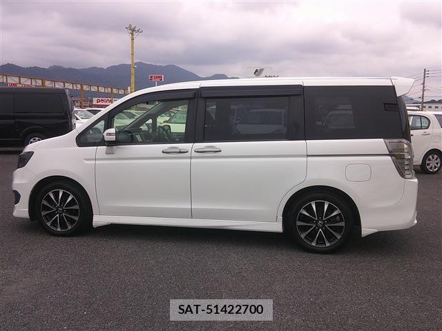 Honda e 2013-02 8813089-8