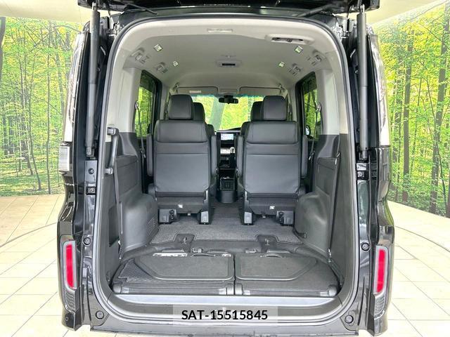 Honda e 2017-09 8814302-13