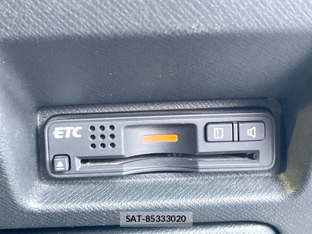 Honda e 2014-06 8814633-5