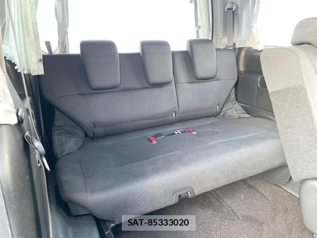 Honda e 2014-06 8814633-8