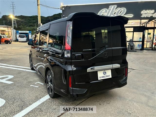 Honda e 2016-02 8814728-13