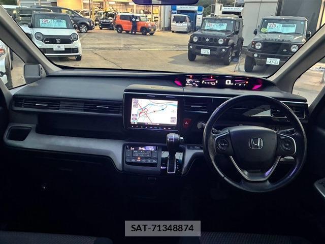 Honda e 2016-02 8814728-2