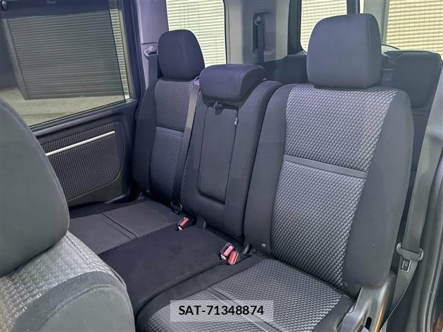 Honda e 2016-02 8814728-4