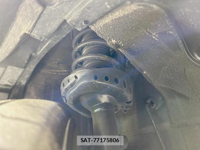 Honda e 2016-07 8814742-19