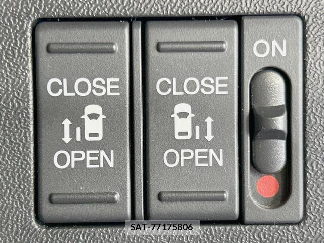 Honda e 2016-07 8814742-5