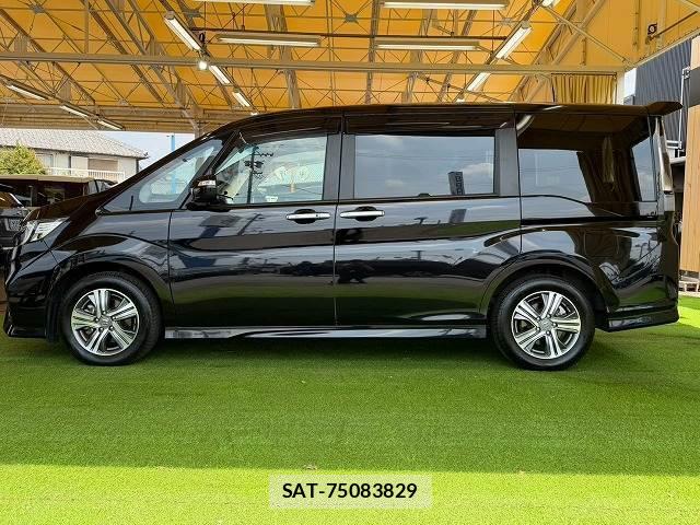 Honda e 2021-11 8814877-16