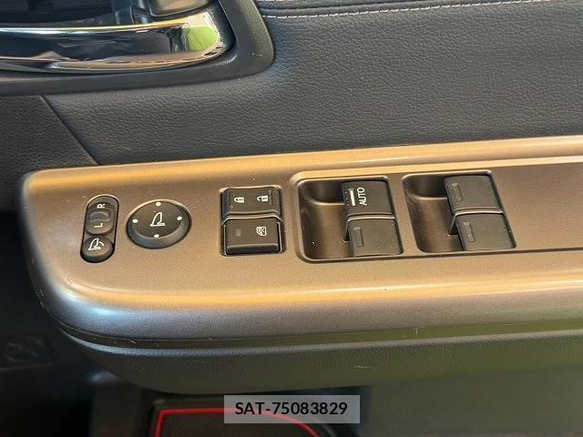 Honda e 2021-11 8814877-8