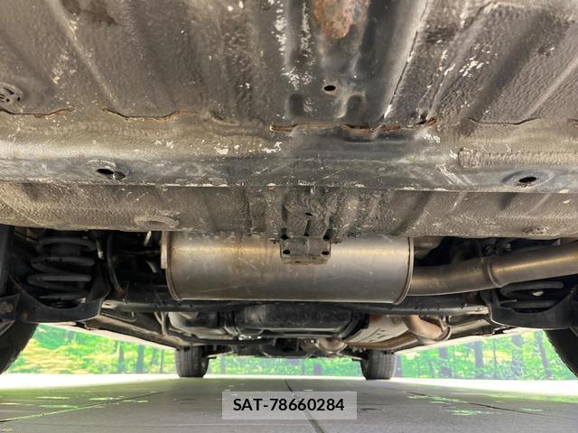 Honda e 2012-03 8815015-18