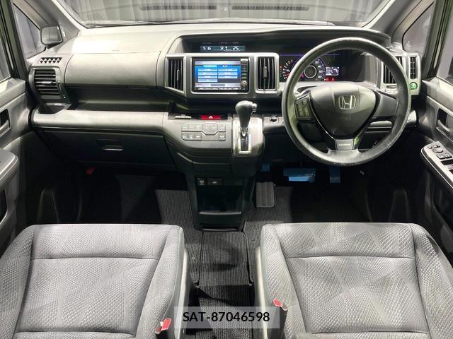 Honda e 2010-07 8816488-1