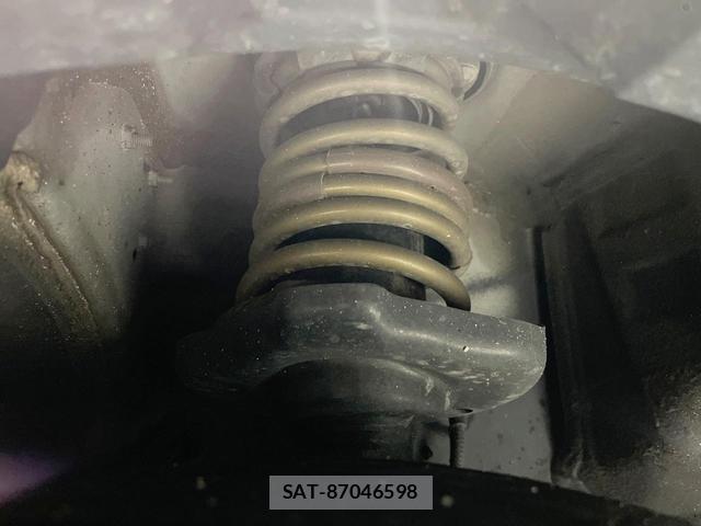 Honda e 2010-07 8816488-19