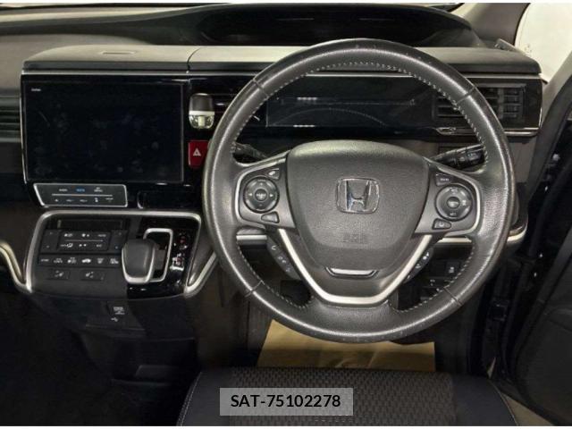Honda e 2018-11 8816678-2