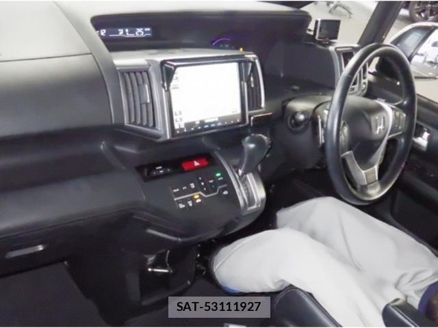 Honda e 2013-09 8816754-2