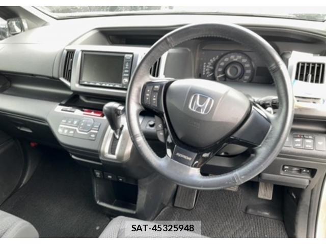 Honda e 2012-03 8816759-2