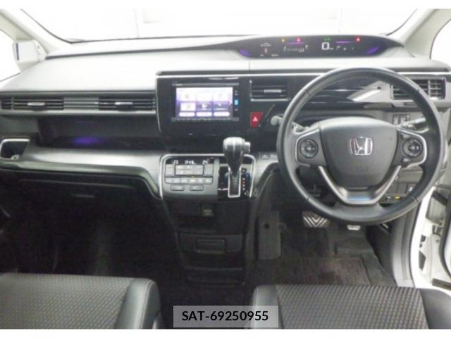 Honda e 2017-09 8816778-2