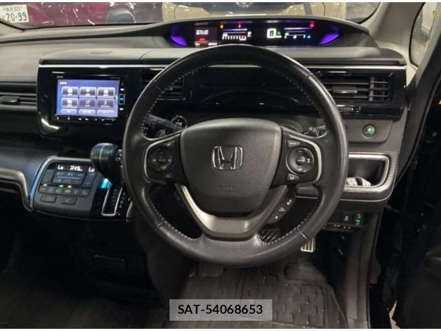 Honda e 2019-05 8816927-2