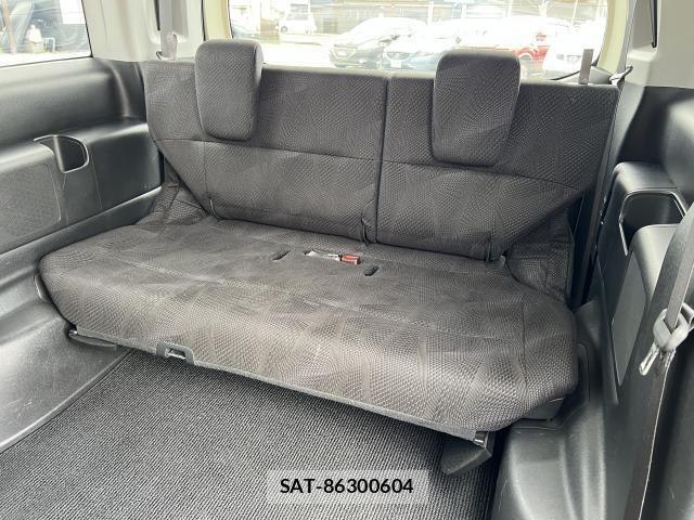 Honda e 2010-02 8817115-14