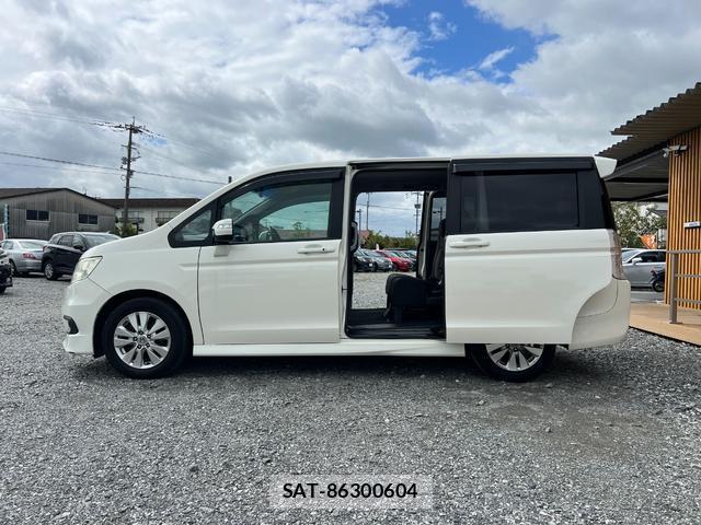 Honda e 2010-02 8817115-3