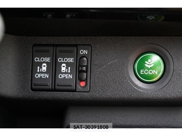 Honda e 2020-03 8817289-4