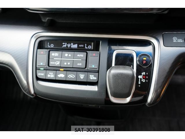 Honda e 2020-03 8817289-8
