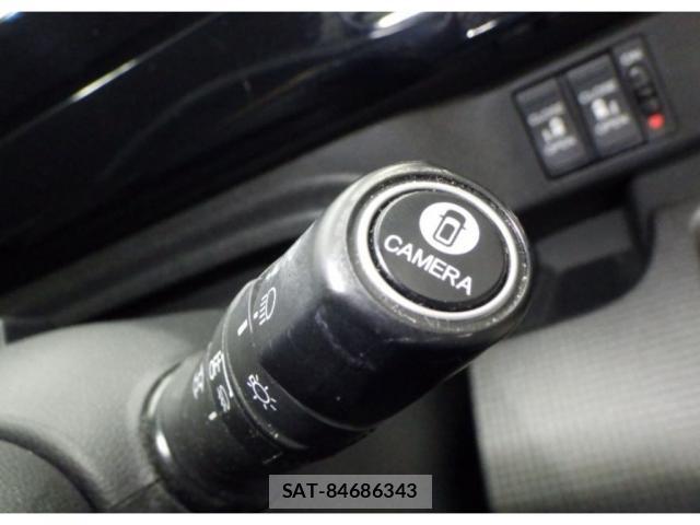 Honda e 2017-11 8817360-5