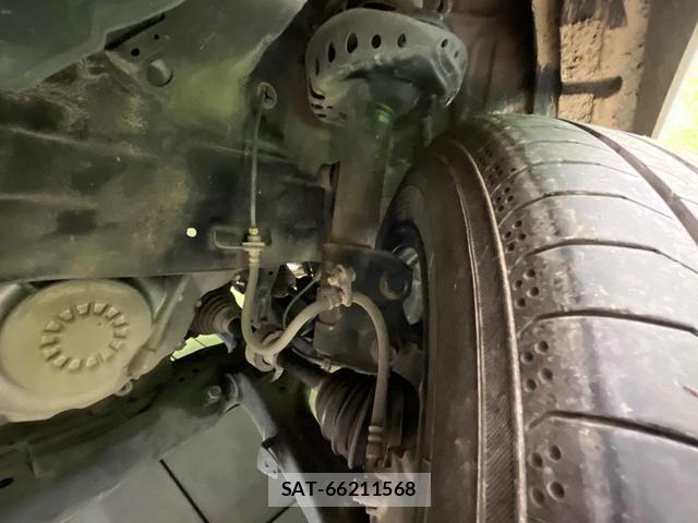 Honda e 2015-11 8812075-19