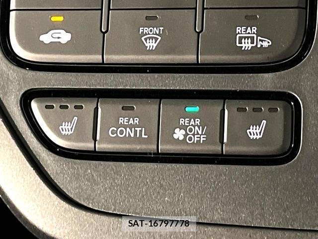 Honda e 2026-05 8812878-4