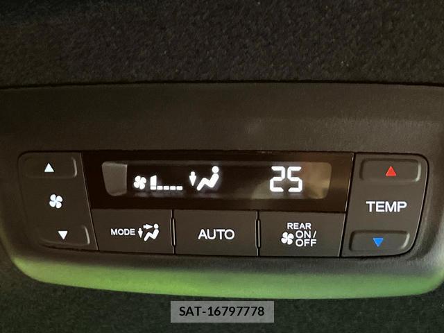 Honda e 2026-05 8812878-6