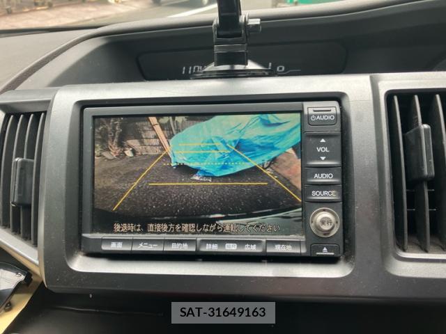 Honda e 2011-03 8812988-9