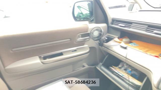 Honda e 2017-07 8813317-7