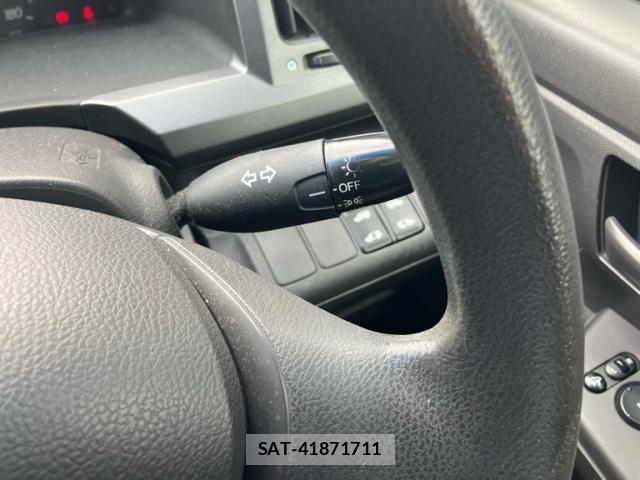 Honda e 2010-02 8813536-9