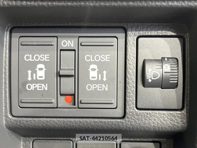Honda e 2024-01 8814026-5