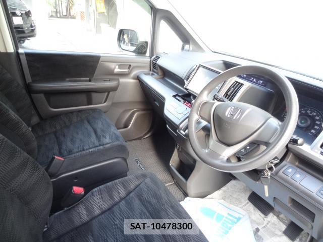 Honda e 2013-02 8814873-12