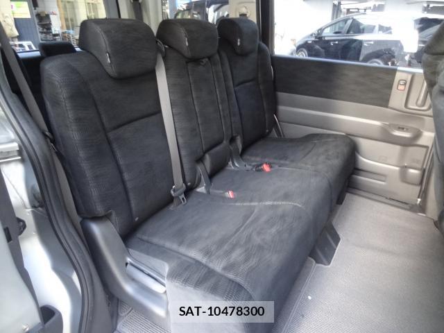 Honda e 2013-02 8814873-15