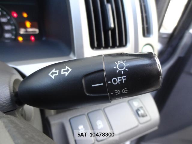 Honda e 2013-02 8814873-19