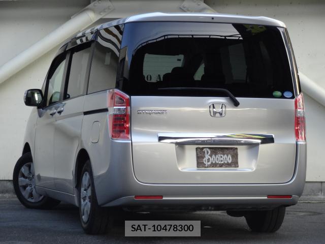 Honda e 2013-02 8814873-4