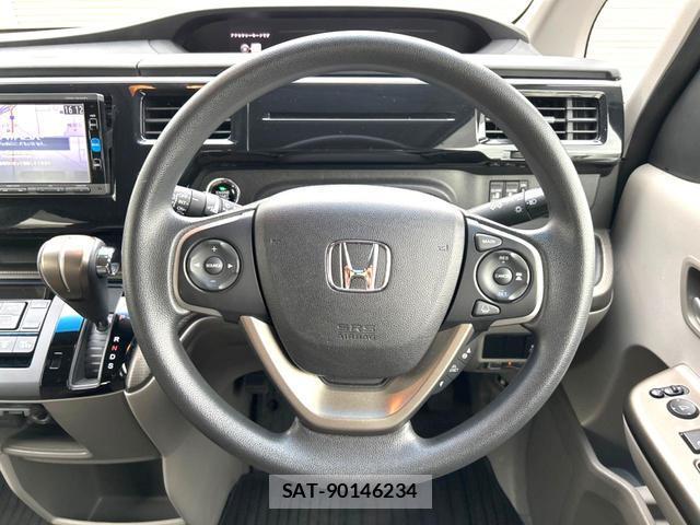 Honda e 2016-01 8815005-11