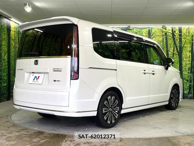 Honda e 2023-12 8815029-16