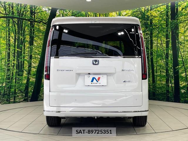 Honda e 2026-08 8815888-14