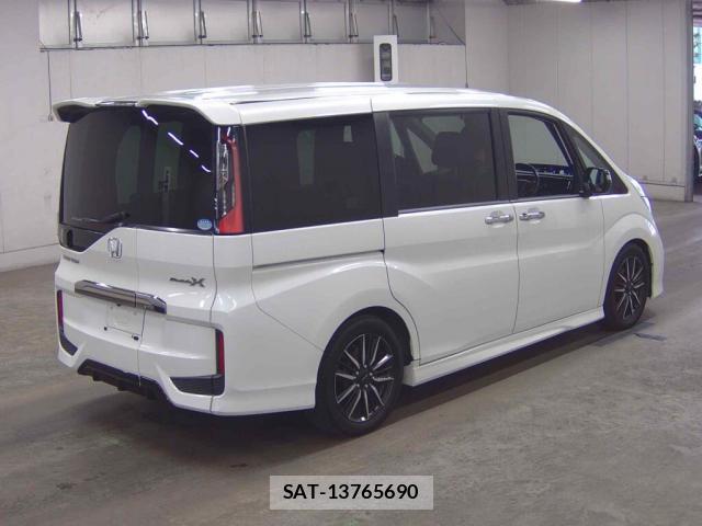 Honda e 2016-10 8816004-3