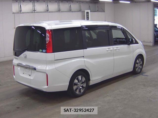 Honda e 2017-09 8816009-4