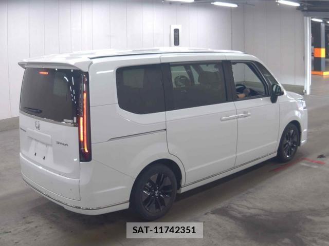 Honda e 2023-09 8816561-1