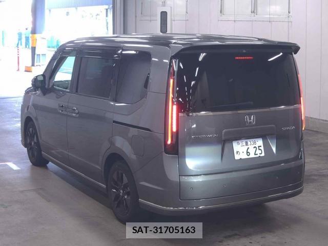 Honda e 2023-04 8816607-1