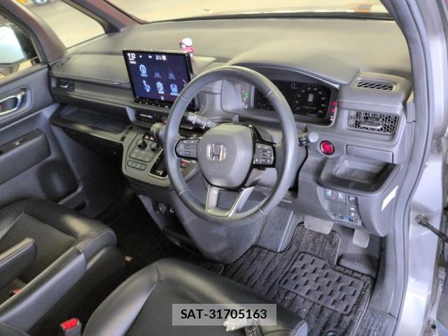 Honda e 2023-04 8816607-2