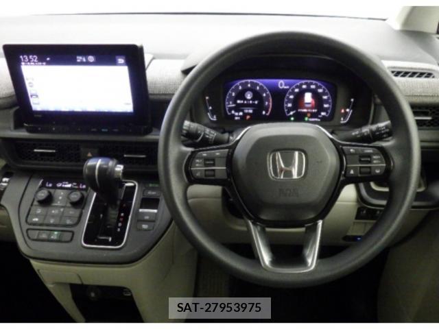 Honda e 2022-08 8816669-2