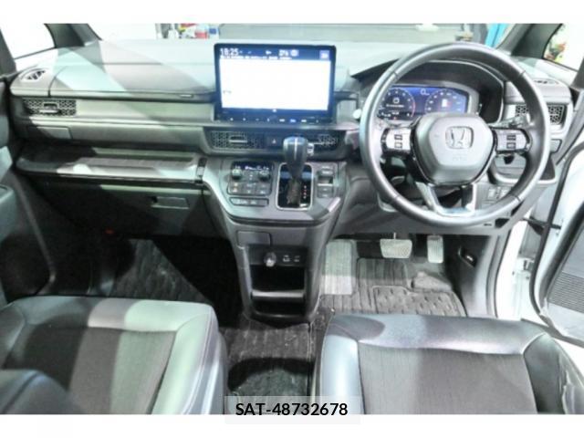 Honda e 2022-10 8816677-2