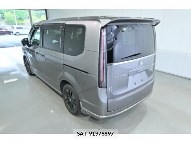 Honda e 2022-07 8816855-1