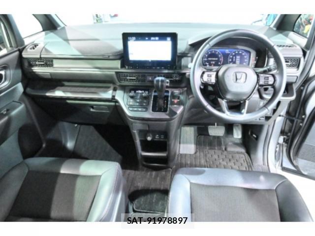 Honda e 2022-07 8816855-2